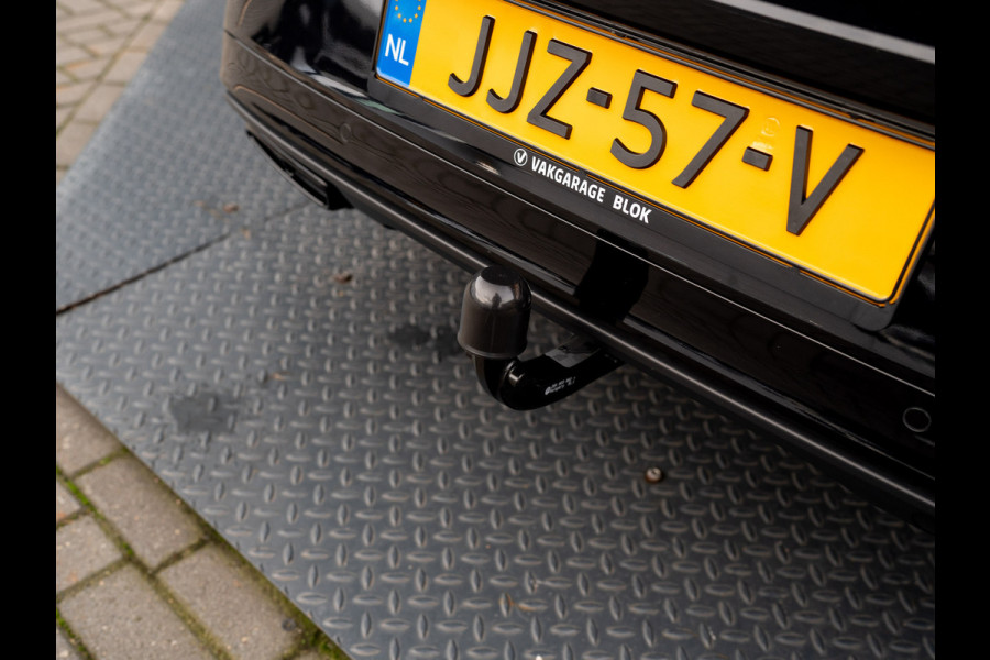 Volkswagen T-Roc 1.5 TSI R-Line Business | Beats | Panodak | IQ Light | Keyless | Side Assist | Elk. A-klep | Trekhaak afnb. | Prijs Rijklaar!!