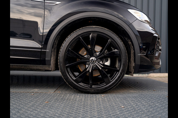 Volkswagen T-Roc 1.5 TSI R-Line Business | Beats | Panodak | IQ Light | Keyless | Side Assist | Elk. A-klep | Trekhaak afnb. | Prijs Rijklaar!!