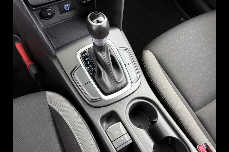 Hyundai Kona 1.6 HEV AUT-6 141pk Adaptive-Cr Trekhaak HUD Camera Android Apple Carplay Navi Bordherkenning PDC Fashion Keyless Head-Up-Display Auto-Pilot (Lane-Assist+ACC) ESP Mild Hybride Priv.Glass Botsing waarsch syst Dodehoek-assistent