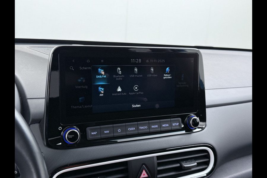 Hyundai Kona 1.6 HEV AUT-6 141pk Adaptive-Cr Trekhaak HUD Camera Android Apple Carplay Navi Bordherkenning PDC Fashion Keyless Head-Up-Display Auto-Pilot (Lane-Assist+ACC) ESP Mild Hybride Priv.Glass Botsing waarsch syst Dodehoek-assistent