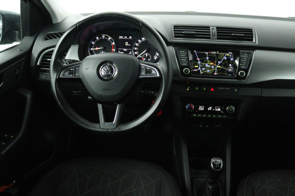 Škoda Fabia Combi 1.0 TSI Clever (TREKHAAK, SENSOREN, NAVIGATIE, STOELVERWARMING, CRUISE CONTROL)