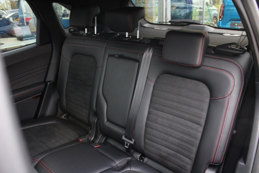 Ford Kuga 1.5 EcoBoost ST-Line X | Stoel + Stuurverwarming | Adaptive Cruise Control | Climate Control | Navigatie | 19'' Lichtmetalen Velgen |