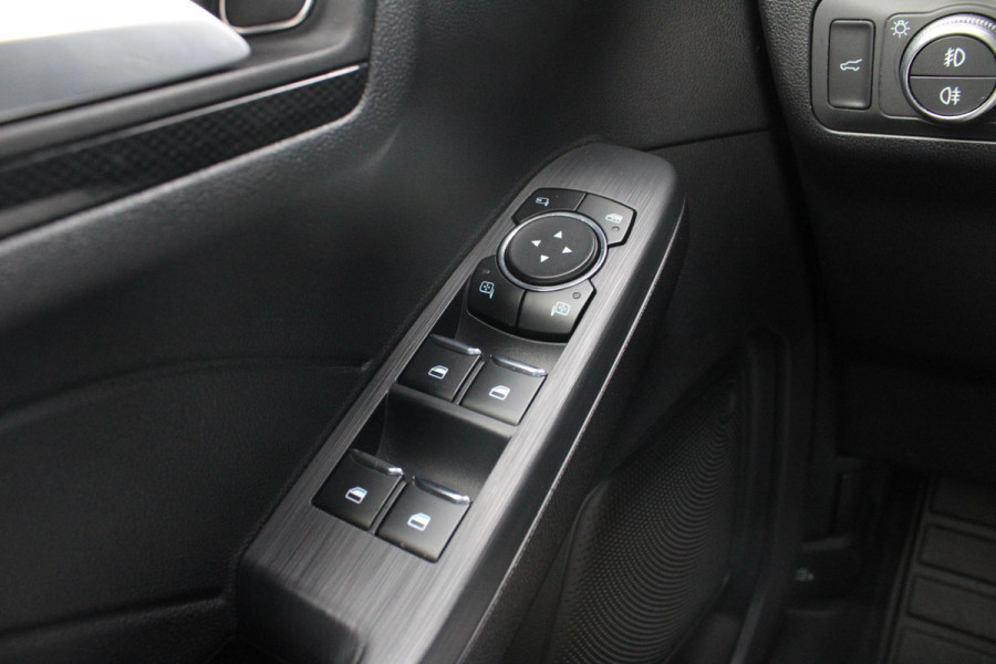 Ford Kuga 1.5 EcoBoost ST-Line X | Stoel + Stuurverwarming | Adaptive Cruise Control | Climate Control | Navigatie | 19'' Lichtmetalen Velgen |