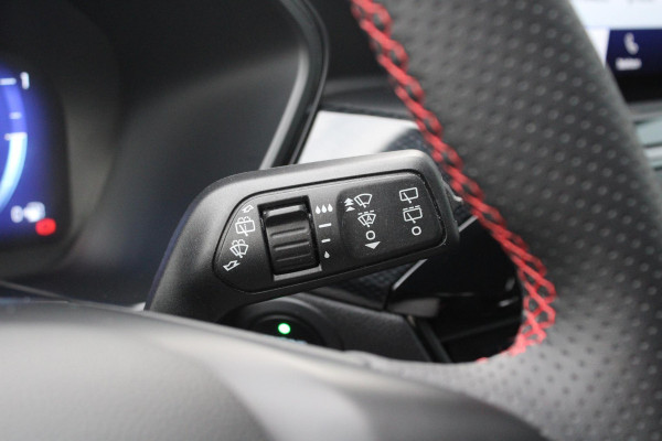 Ford Kuga 1.5 EcoBoost ST-Line X | Stoel + Stuurverwarming | Adaptive Cruise Control | Climate Control | Navigatie | 19'' Lichtmetalen Velgen |