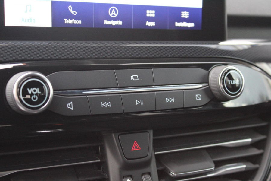Ford Kuga 1.5 EcoBoost ST-Line X | Stoel + Stuurverwarming | Adaptive Cruise Control | Climate Control | Navigatie | 19'' Lichtmetalen Velgen |