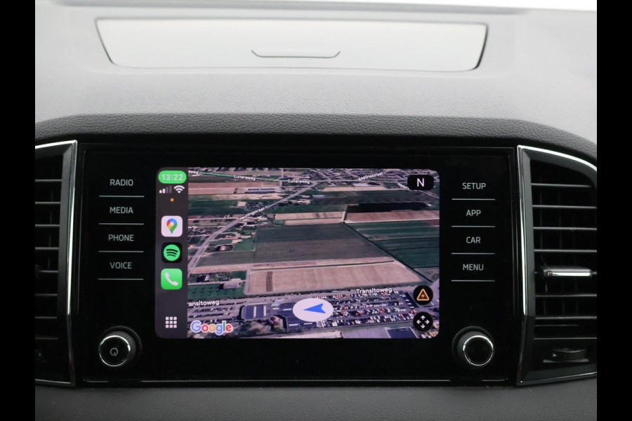 Škoda Karoq 1.5 TSI ACT 150 PK AUT. + APPLE CARPLAY | ANDROID | STOELVERWARMING