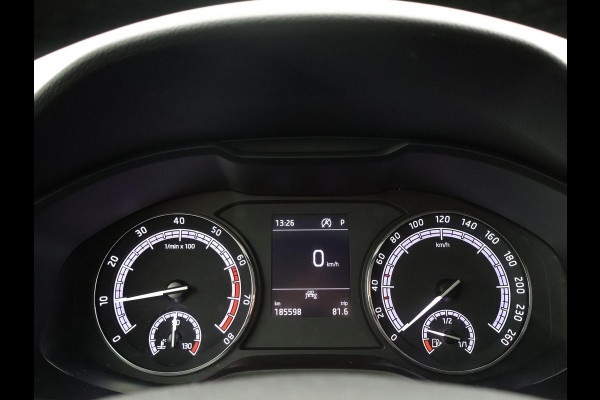 Škoda Karoq 1.5 TSI ACT 150 PK AUT. + APPLE CARPLAY | ANDROID | STOELVERWARMING