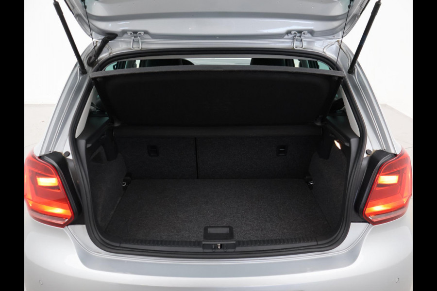Volkswagen Polo 1.0 TSI BLUEMOTION 5-DEURS *66.769 KM* + TREKHAAK | APPLE CARPLAY | PDC