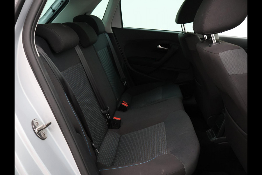 Volkswagen Polo 1.0 TSI BLUEMOTION 5-DEURS *66.769 KM* + TREKHAAK | APPLE CARPLAY | PDC