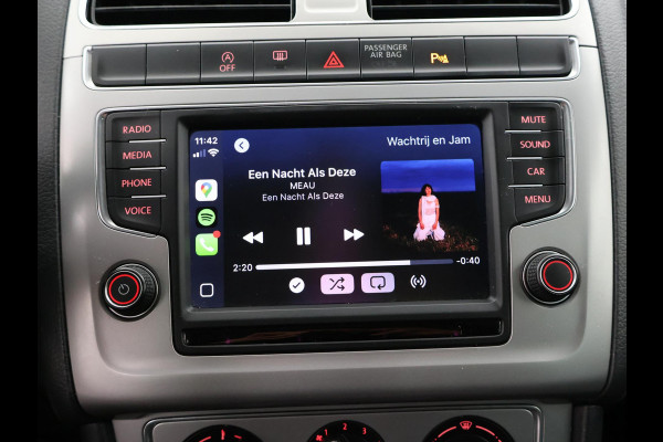 Volkswagen Polo 1.0 TSI BLUEMOTION 5-DEURS *66.769 KM* + TREKHAAK | APPLE CARPLAY | PDC
