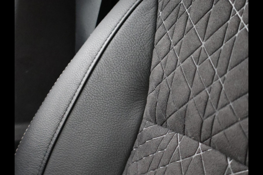 Suzuki Vitara 1.5 HYBRID AUT. ALLGRIP 4WD STYLE + TREKHAAK | ADAPTIVE CRUISE | CAMERA | STOELVERW. | NAVIGATIE