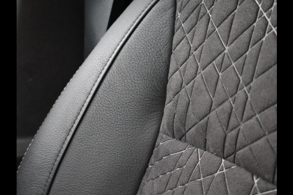 Suzuki Vitara 1.5 HYBRID AUT. ALLGRIP 4WD STYLE + TREKHAAK | ADAPTIVE CRUISE | CAMERA | STOELVERW. | NAVIGATIE