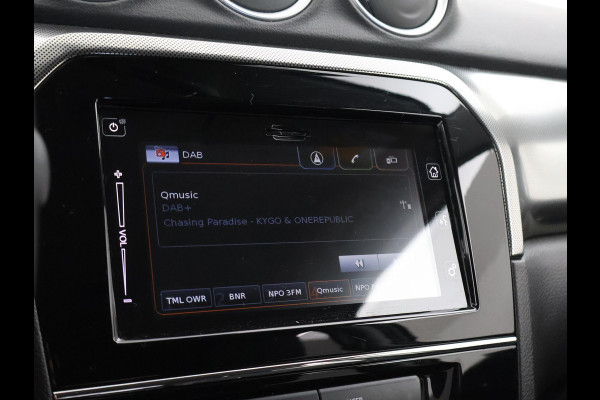 Suzuki Vitara 1.5 HYBRID AUT. ALLGRIP 4WD STYLE + TREKHAAK | ADAPTIVE CRUISE | CAMERA | STOELVERW. | NAVIGATIE