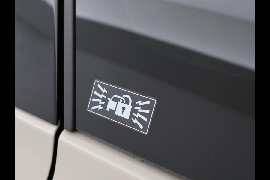 Suzuki Vitara 1.5 HYBRID AUT. ALLGRIP 4WD STYLE + TREKHAAK | ADAPTIVE CRUISE | CAMERA | STOELVERW. | NAVIGATIE