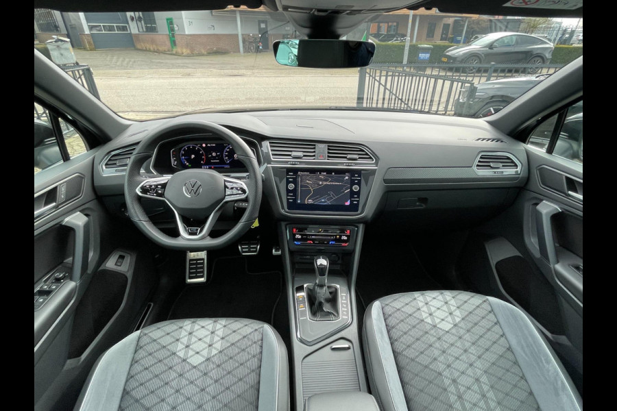 Volkswagen Tiguan 1.5 TSI R-Line | panoramadak | trekhaak.