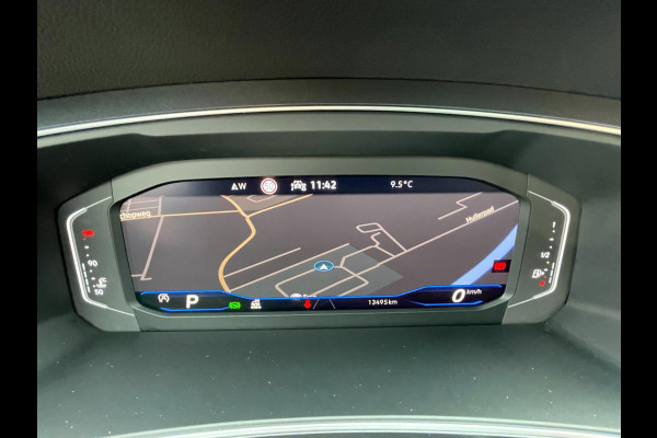 Volkswagen Tiguan 1.5 TSI R-Line | panoramadak | trekhaak.