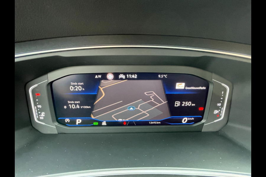 Volkswagen Tiguan 1.5 TSI R-Line | panoramadak | trekhaak.