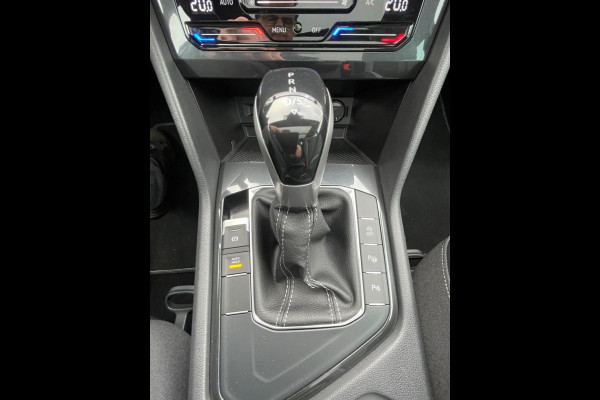 Volkswagen Tiguan 1.5 TSI R-Line | panoramadak | trekhaak.