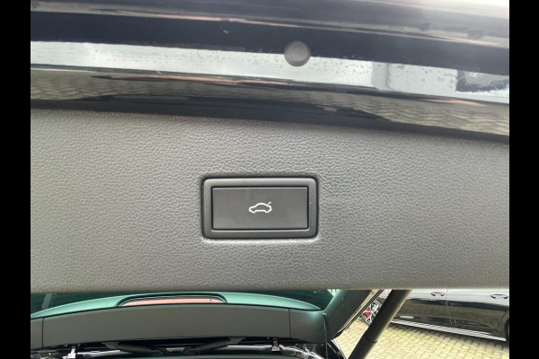 Volkswagen Tiguan 1.5 TSI R-Line | panoramadak | trekhaak.