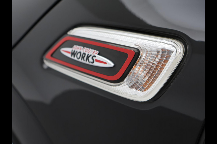 MINI Clubman S 2.0 JOHN COOPER WORKS JCW ALL4 231 PK AUT. + PANORAMA / CAMERA / CARPLAY