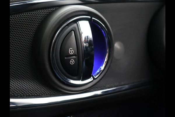 MINI Clubman S 2.0 JOHN COOPER WORKS JCW ALL4 231 PK AUT. + PANORAMA / CAMERA / CARPLAY