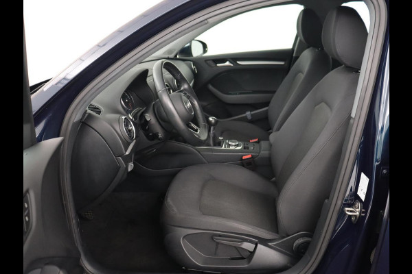 Audi A3 35 TFSI Pro Line | 150pk | Bi-Xenon | Navigatie | Cruise control | Airco | Parkeerhulp | Bluetooth | Aluminium raamlijsten