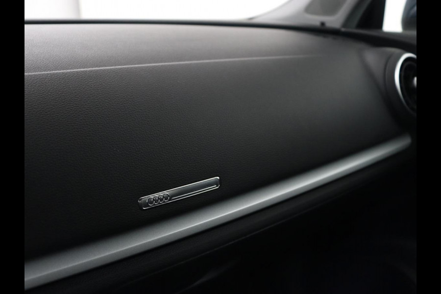 Audi A3 35 TFSI Pro Line | 150pk | Bi-Xenon | Navigatie | Cruise control | Airco | Parkeerhulp | Bluetooth | Aluminium raamlijsten