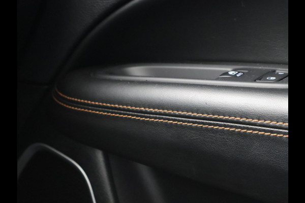 Jeep Compass 2.0 MULTIJET DIESEL 4X4 LIMITED + 1900 KG TREKHAAK | APPLE CARPLAY