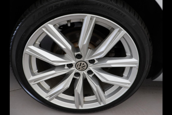 Volkswagen Passat Variant 1.5 TSI 150 PK DSG AUT. + WEGKL. TREKHAAK | 19 INCH LMV | ADAPTIVE CRUISE | APPLE CARPLAY | LED
