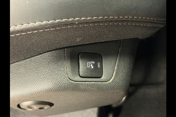 Peugeot 5008 1.2 PureTech Allure 7PERS. AUT. PANO CAMERA NAVI LEDER CRUISE APPLE CARPLAY STOELMASSAGE