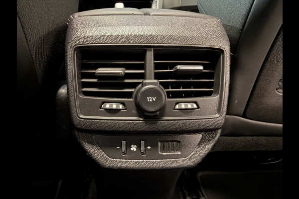 Peugeot 5008 1.2 PureTech Allure 7PERS. AUT. PANO CAMERA NAVI LEDER CRUISE APPLE CARPLAY STOELMASSAGE