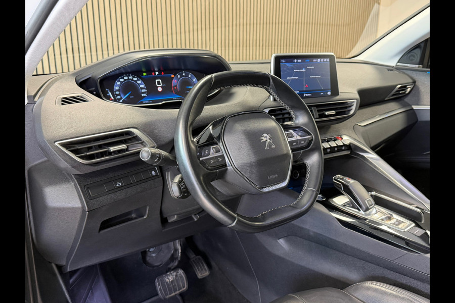 Peugeot 5008 1.2 PureTech Allure 7PERS. AUT. PANO CAMERA NAVI LEDER CRUISE APPLE CARPLAY STOELMASSAGE