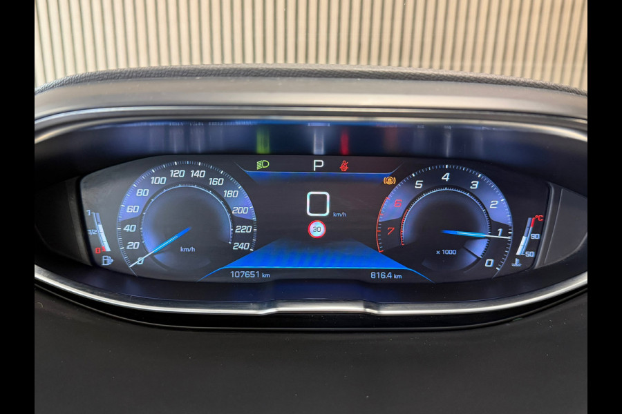Peugeot 5008 1.2 PureTech Allure 7PERS. AUT. PANO CAMERA NAVI LEDER CRUISE APPLE CARPLAY STOELMASSAGE