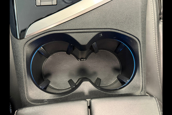 Peugeot 5008 1.2 PureTech Allure 7PERS. AUT. PANO CAMERA NAVI LEDER CRUISE APPLE CARPLAY STOELMASSAGE