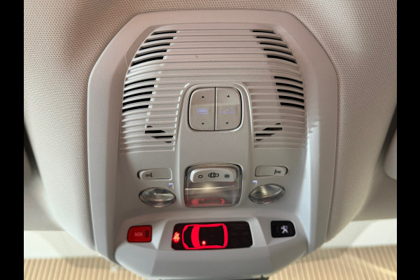 Peugeot 5008 1.2 PureTech Allure 7PERS. AUT. PANO CAMERA NAVI LEDER CRUISE APPLE CARPLAY STOELMASSAGE