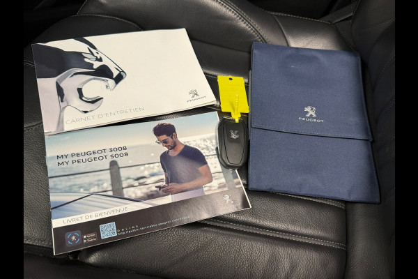 Peugeot 5008 1.2 PureTech Allure 7PERS. AUT. PANO CAMERA NAVI LEDER CRUISE APPLE CARPLAY STOELMASSAGE