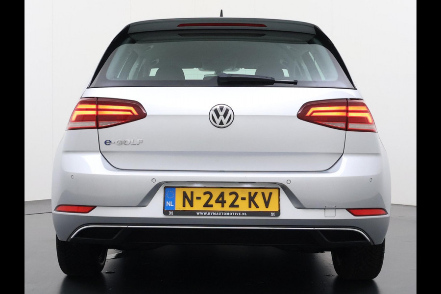 Volkswagen e-Golf e-Golf WARMTEPOMP| DODE HOEK| APPLE CARPLAY/ ANDROID AUTO| DIG. DASH | CAMERA| STOELVERW. |