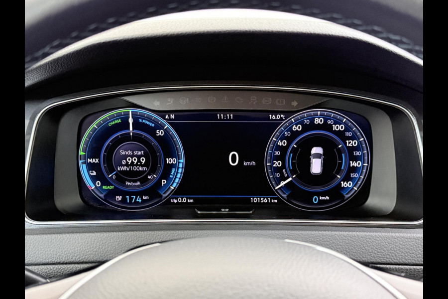 Volkswagen e-Golf e-Golf WARMTEPOMP| DODE HOEK| APPLE CARPLAY/ ANDROID AUTO| DIG. DASH | CAMERA| STOELVERW. |