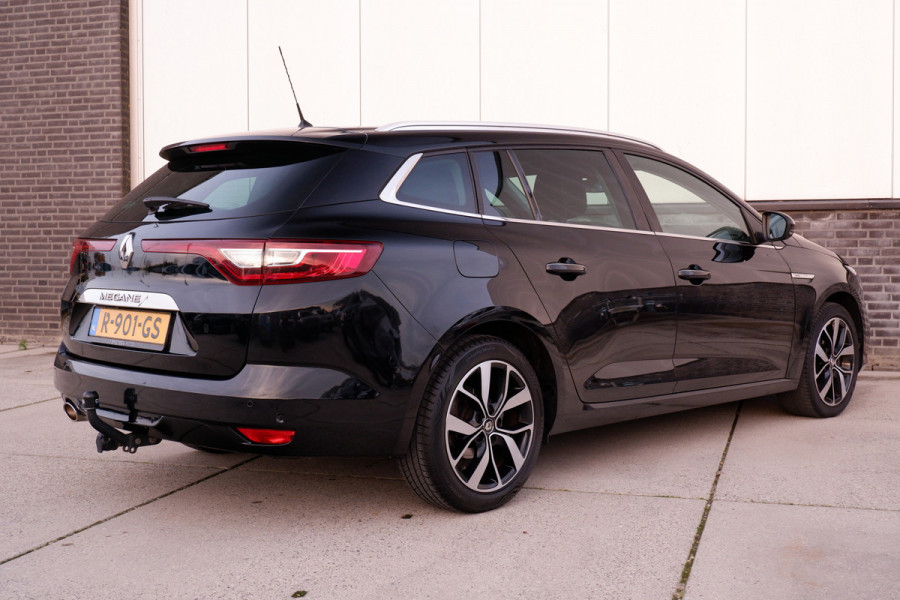 Renault MEGANE Estate 1.3 TCe Bose 163pk | Trekhaak | Camera | Carplay | Navi | Climate