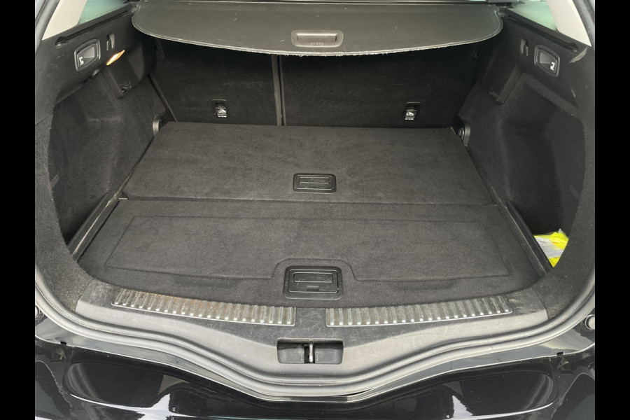 Renault MEGANE Estate 1.3 TCe Bose 163pk | Trekhaak | Camera | Carplay | Navi | Climate