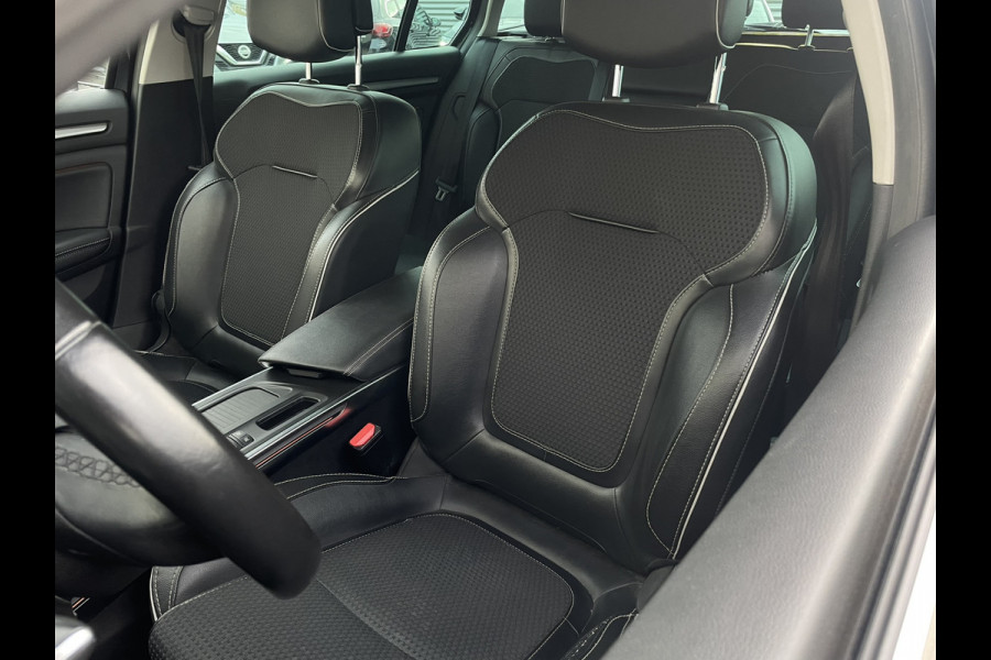 Renault MEGANE Estate 1.3 TCe Bose 163pk | Trekhaak | Camera | Carplay | Navi | Climate