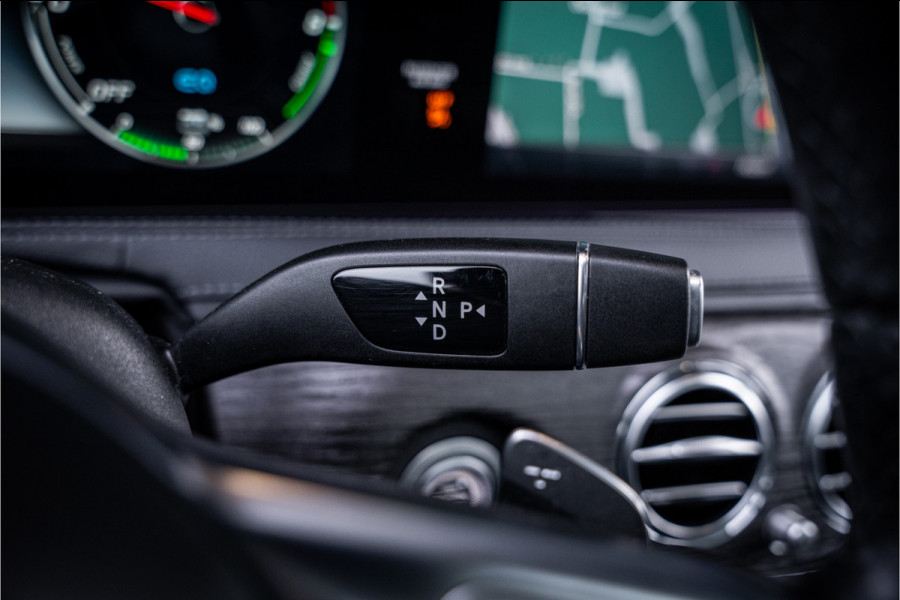 Mercedes-Benz S-Klasse S560 e Lang Premium Plus - Chauffeurspakket | Panorama | Burmester | Stoelkoeling | Memory