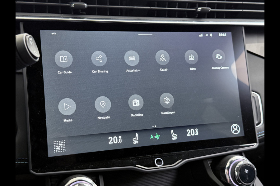 Lynk & Co 01 AUT-7 261pk PHEV Zwarte-Hemel Pano-Schuifdak Lmv 20" 360°Camera Apple Carplay Android Auto Adap.Cruise Navi Pdc Ecc Keyless Led  Elek.Memory.Stoel File assistent Dodehoek detector Elektrisch bedienbare achterklep Rijstrooksensor Wifi Verkeersbord detectie 425Nm koppel 3,7kw laadvermogen 1.800KG-Trekvermogen! €44.880 Nieuwprijs 1e Eigenaar Origineel NLse auto!