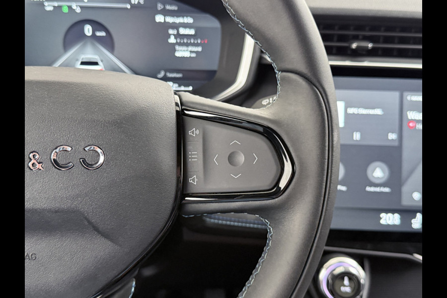 Lynk & Co 01 AUT-7 261pk PHEV Zwarte-Hemel Pano-Schuifdak Lmv 20" 360°Camera Apple Carplay Android Auto Adap.Cruise Navi Pdc Ecc Keyless Led  Elek.Memory.Stoel File assistent Dodehoek detector Elektrisch bedienbare achterklep Rijstrooksensor Wifi Verkeersbord detectie 425Nm koppel 3,7kw laadvermogen 1.800KG-Trekvermogen! €44.880 Nieuwprijs 1e Eigenaar Origineel NLse auto!