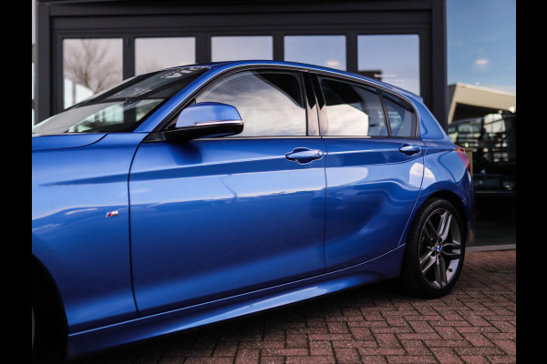 BMW 1-serie 118i Corporate Lease Executive | M-Sport | Shadowline | Leder | Stoelverw. | 18" LM