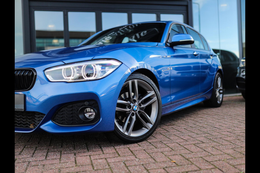 BMW 1-serie 118i Corporate Lease Executive | M-Sport | Shadowline | Leder | Stoelverw. | 18" LM