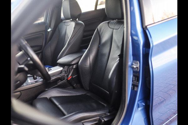 BMW 1-serie 118i Corporate Lease Executive | M-Sport | Shadowline | Leder | Stoelverw. | 18" LM