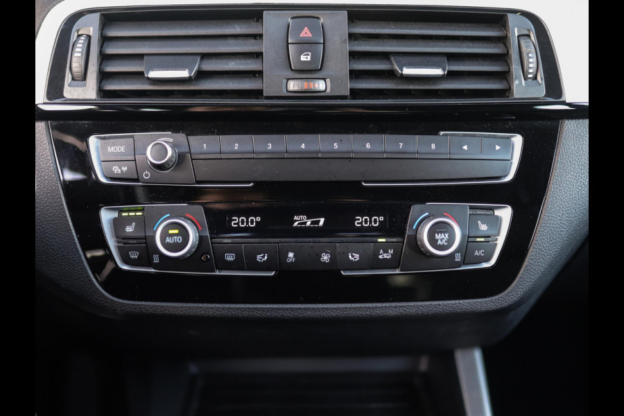 BMW 1-serie 118i Corporate Lease Executive | M-Sport | Shadowline | Leder | Stoelverw. | 18" LM