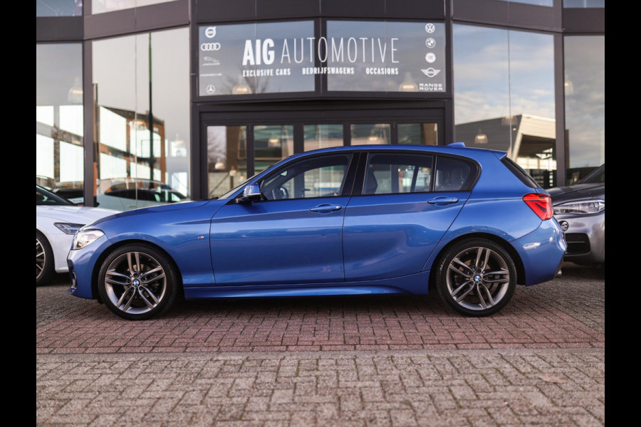 BMW 1-serie 118i Corporate Lease Executive | M-Sport | Shadowline | Leder | Stoelverw. | 18" LM