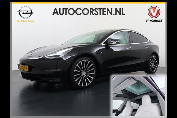 Tesla Model 3 Long Range AWD 75kWh 463PK 19"Lmv Priv.Glas Ivory-interieur ! FSD-3 Computer Premium Audio AutoPilot Panoramadak Camera's Leer A 4WD Stoel en achterbank verwarming Elektr.Stoelen+Memory+Easy-Entry WiFi SOH 91% Fabrieksgarantie op Accu en motor tot 192.000km / 18-11-2027 1e Eigenaar Origineel Nederlandse Auto 61.000 nieuw!